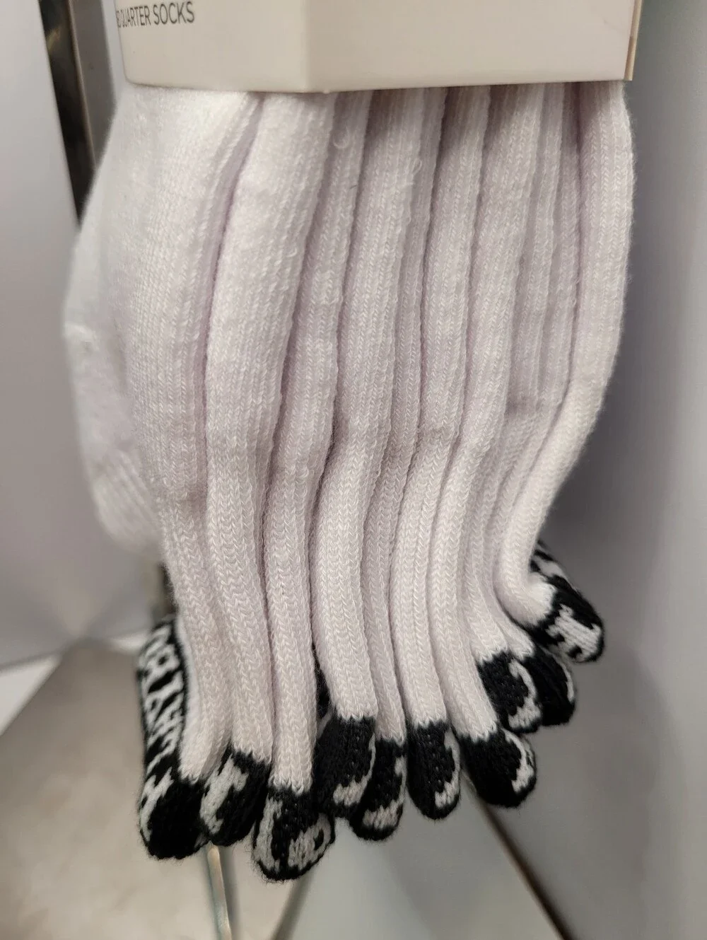 👉✨️PLAYBOY White Cushioned Quarter 5 Pair  Athletic Socks with Black Logo Trim
